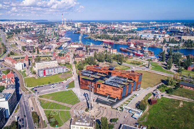 Gdansk: European Solidarity Centre Guided Tour - Who should book this tour—and who might prefer a different format