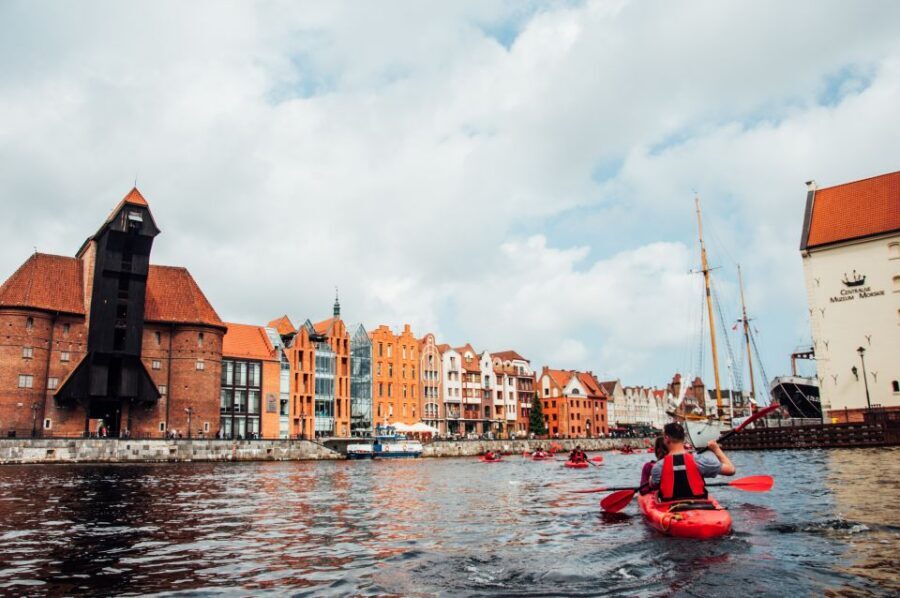 Gdańsk: Islands and Canals Private Kayak Tour - Price and Value at Around $47 for 150 Minutes