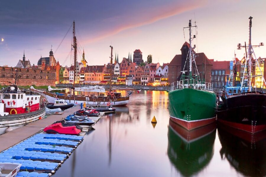 Gdansk: Jewish Heritage Guided Private Walking Tour - Jewish Cemetery Visit: Original Walls, Gate, and Graves
