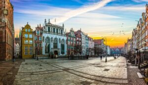 Gdansk Old Town: German Influence Walking Tour - The Royal Route: Golden Gate to Long Market (and why it matters)