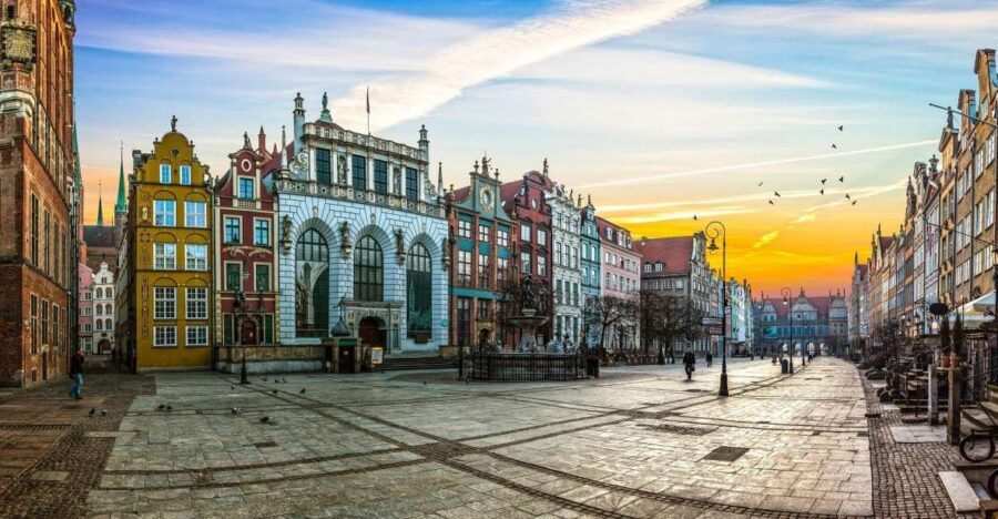 Gdansk Old Town: German Influence Walking Tour - St. Mary’s Church: Gothic wow, plus German cultural links