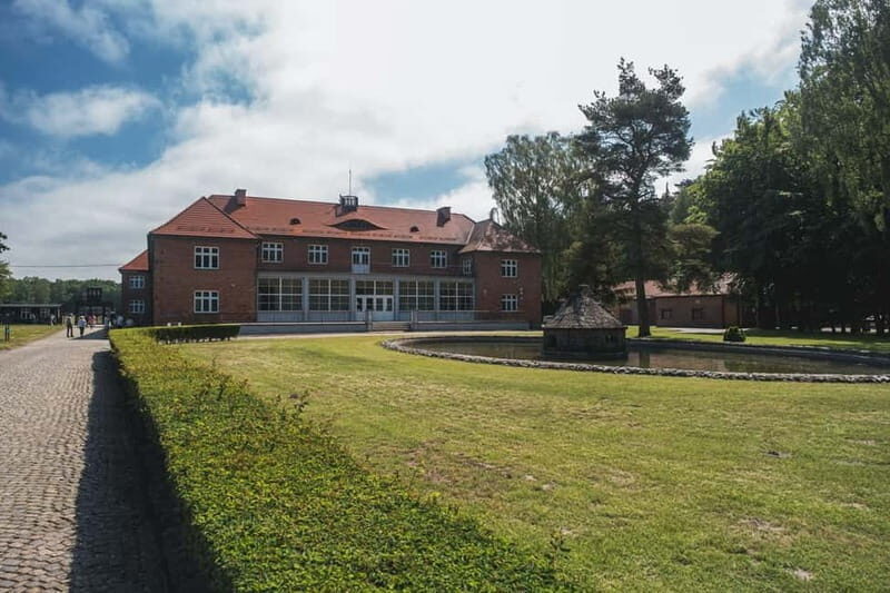 Gdansk: Private Small-Group Stutthof Tour - Arriving at Stutthof Museum: How Your Guide Sets the Stage