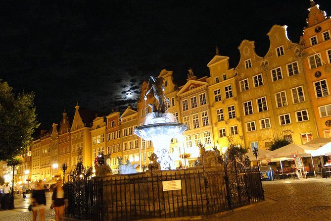 Gdansk Pub Crawl with Free Drinks - Who should book this crawl (and who should skip it)