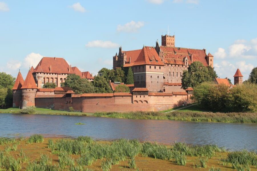 Malbork Castle: Private Tour from Gdansk, Sopot or Gdynia - The countryside drive to Malbork (and why it’s not just filler)