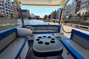 Sightseeing Cruise around the Old Town of Gdansk - Getting On Board: Meeting Point, Time, and What the Ride Feels Like